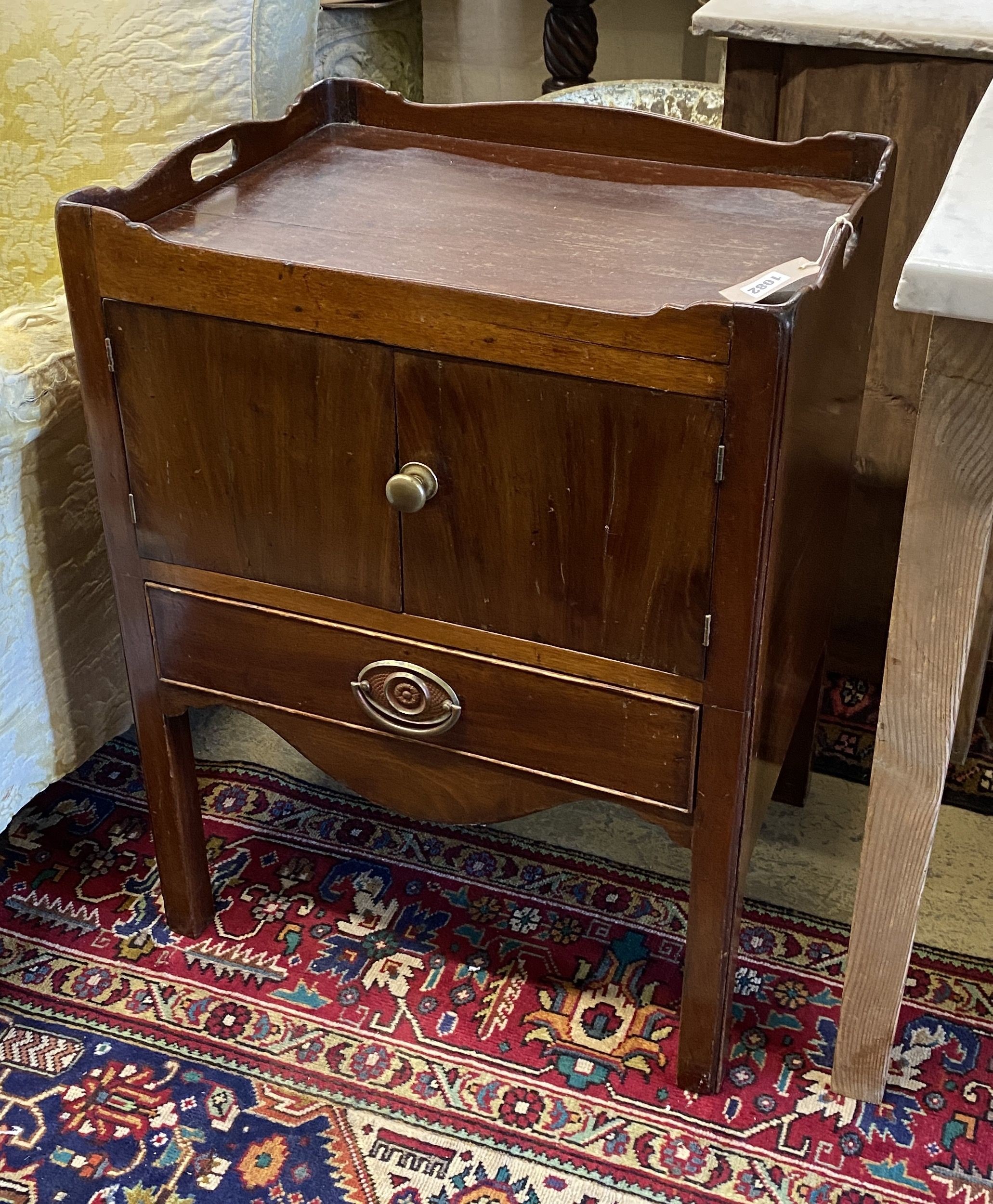 A George III mahogany tray top commode, width 56cm, depth 44cm, height 73cm